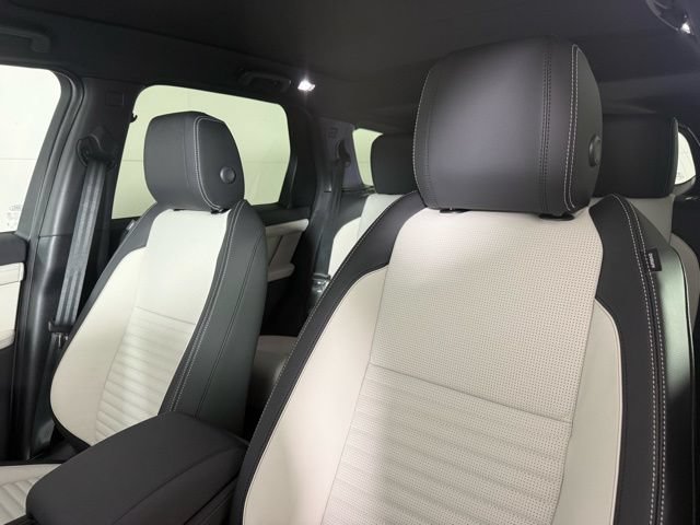 New 2026 Land Rover Discovery Sport Landmark AWD/4WD image 5