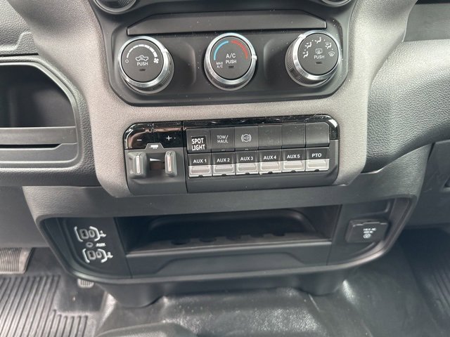 New 2024 RAM 5500 Tradesman w/ Chrome Appearance Group AWD/4WD image 19