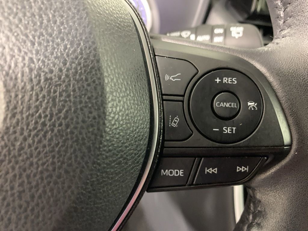 Used 2021 Toyota RAV4 XLE w/ XLE Grade Weather Package image 22