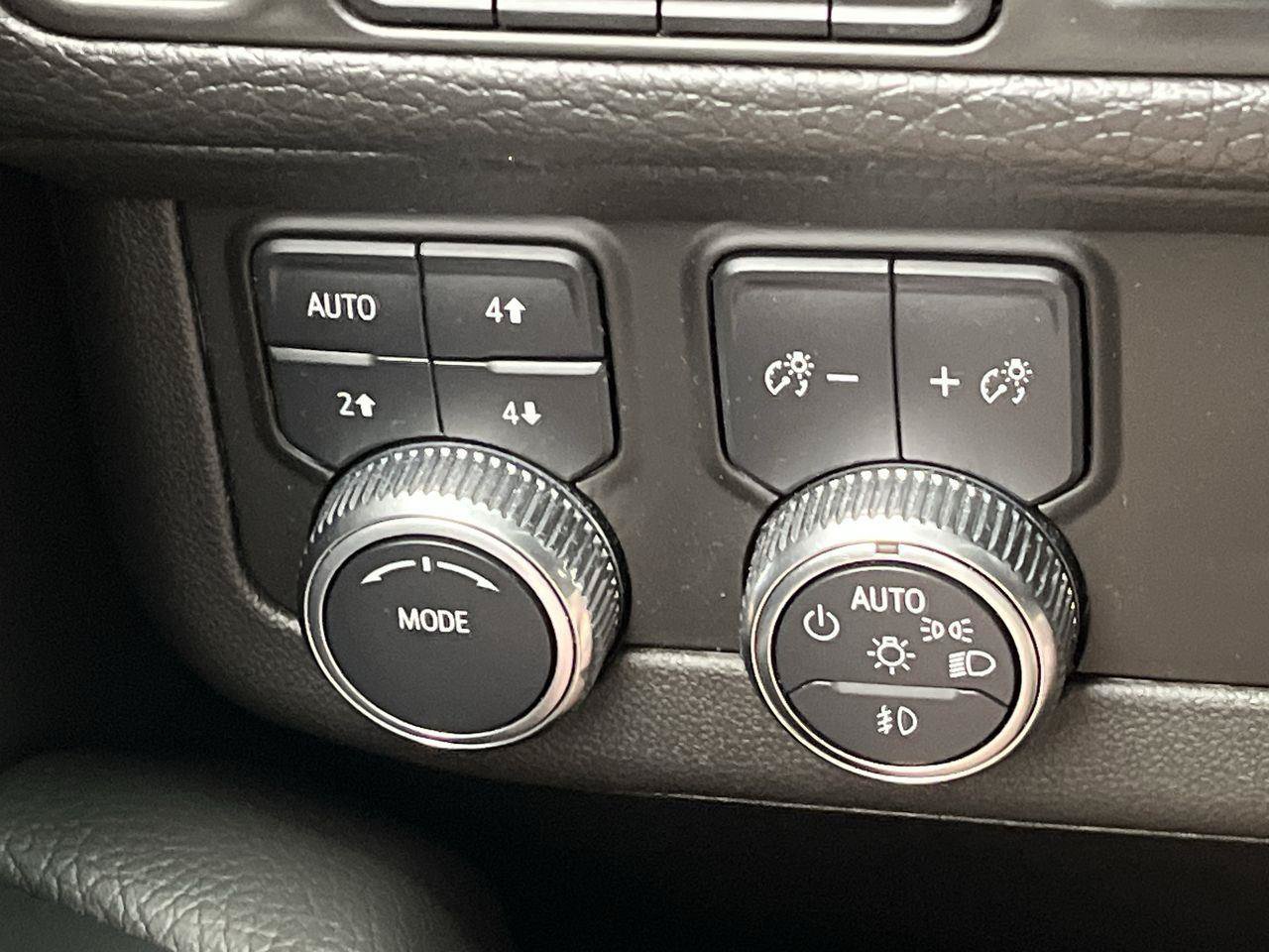 Certified 2023 GMC Yukon XL Denali AWD/4WD image 19