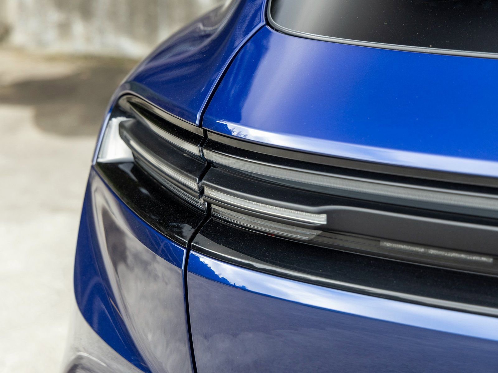 Used 2024 Porsche Macan 4 Electric image 18