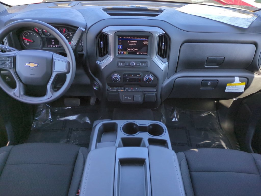 New 2026 Chevrolet Silverado 1500 Custom w/ Turbomax Blackout Package AWD/4WD image 15