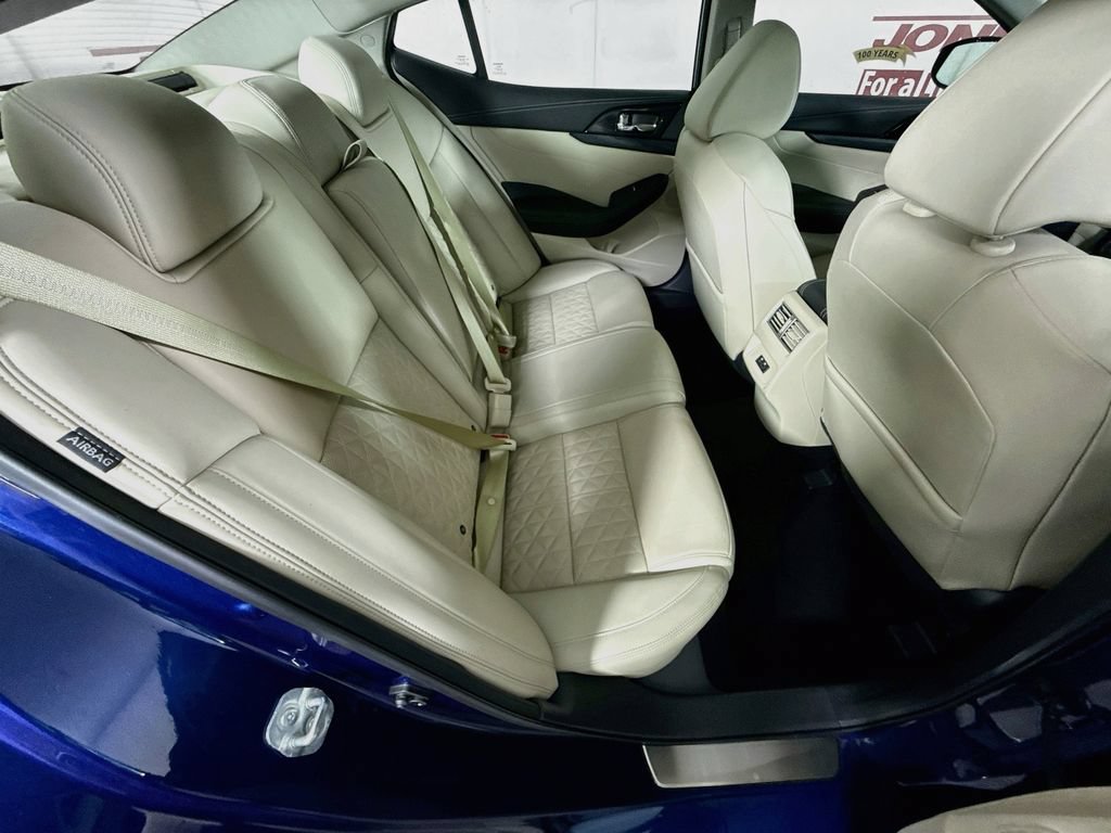 Certified 2019 Nissan Maxima Platinum w/ Sport Mat Group FWD image 31