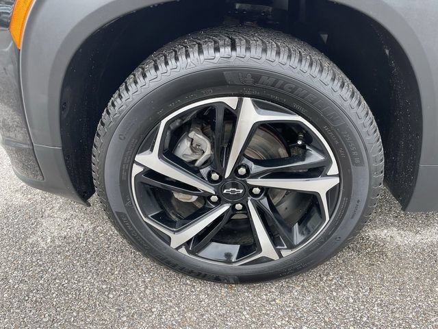 Used 2023 Chevrolet TrailBlazer RS w/ Sun and Liftgate Package AWD/4WD image 10