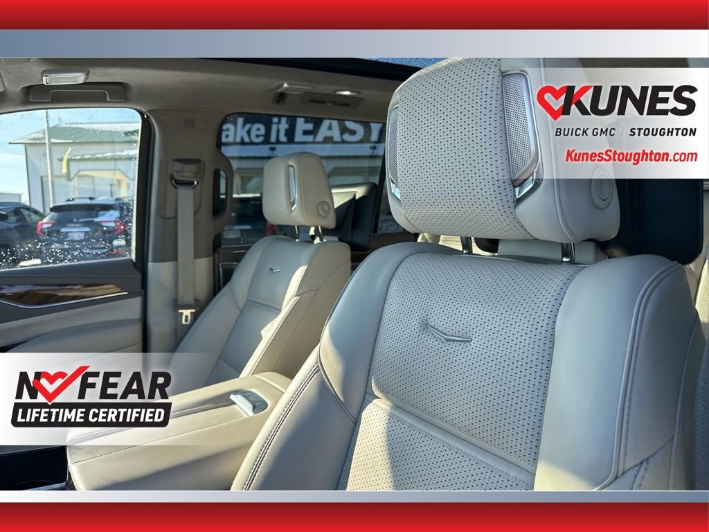 Used 2024 Cadillac Escalade ESV Sport Platinum AWD/4WD image 25
