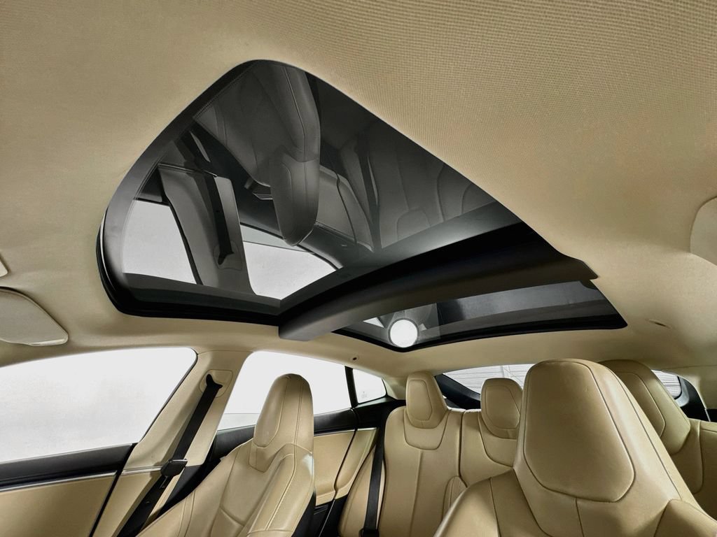 Used 2015 Tesla Model S AWD image 13