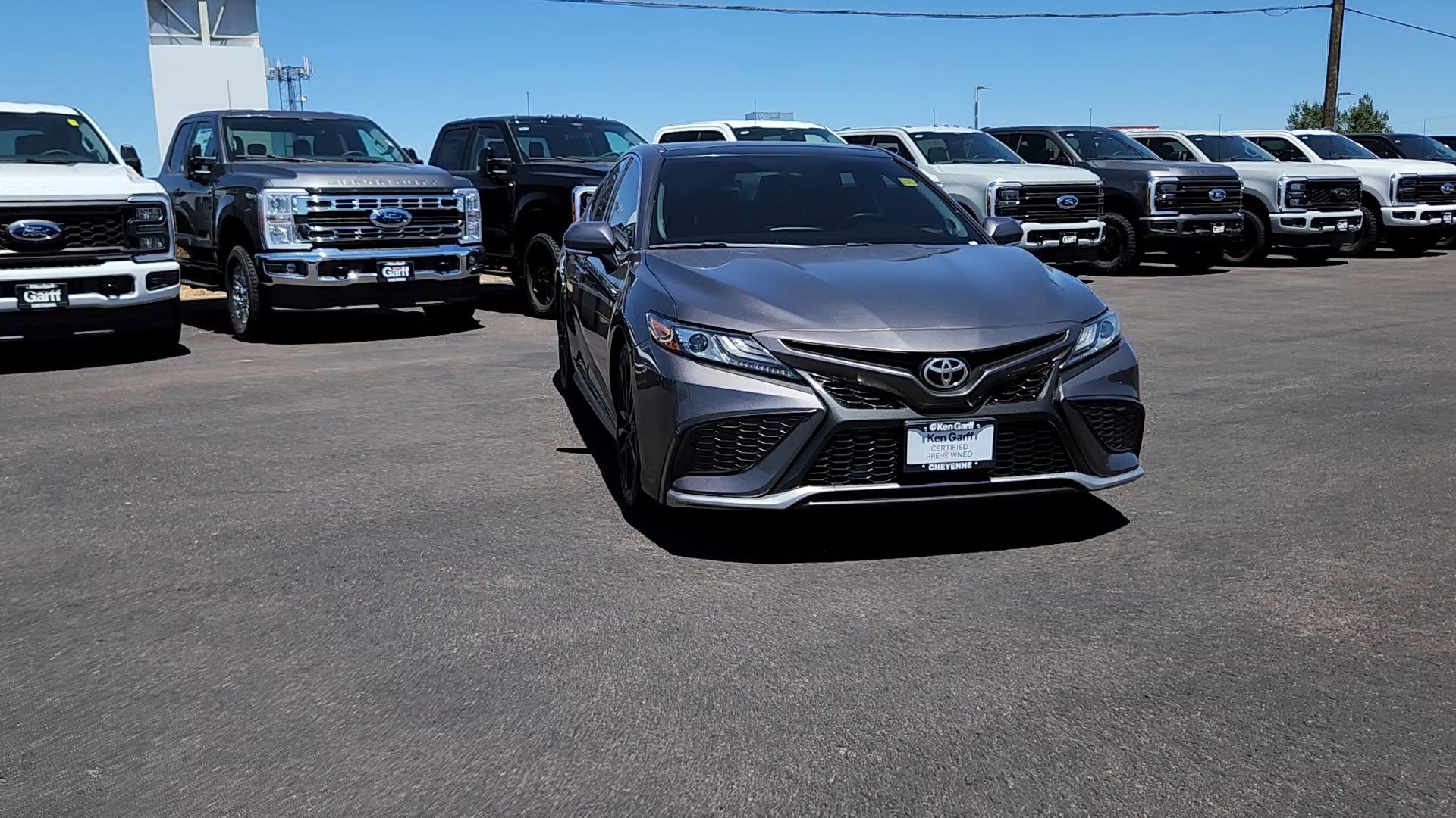 Used 2021 Toyota Camry XSE FWD image 5