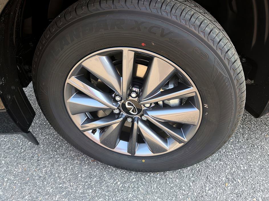 New 2026 INFINITI QX80 Pure image 8