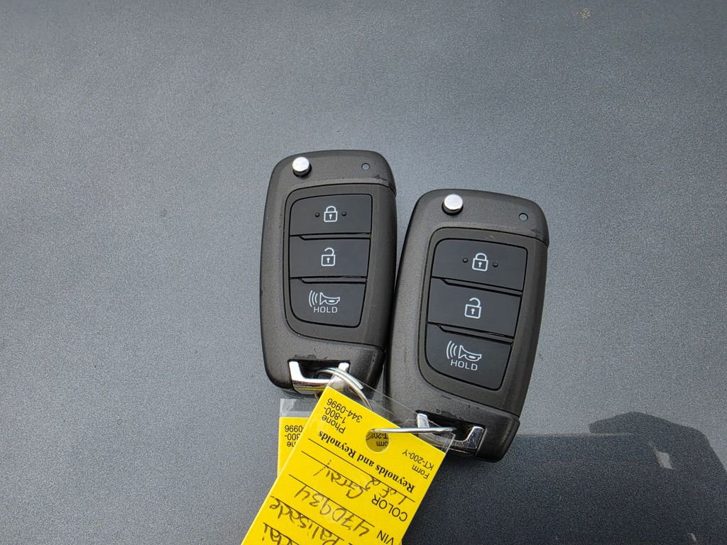 Used 2022 Hyundai Palisade SE AWD/4WD image 11