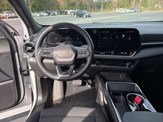 Used 2025 Chevrolet Equinox LT image 11