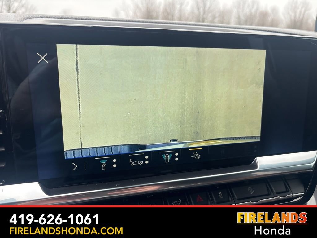 Used 2024 Chevrolet Silverado 3500 High Country w/ Technology Package image 35