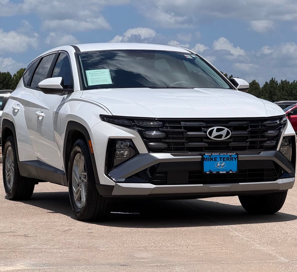 Certified 2025 Hyundai Tucson SE FWD image 8