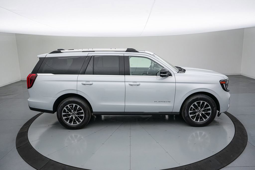 Certified 2025 Ford Expedition Platinum AWD/4WD image 4