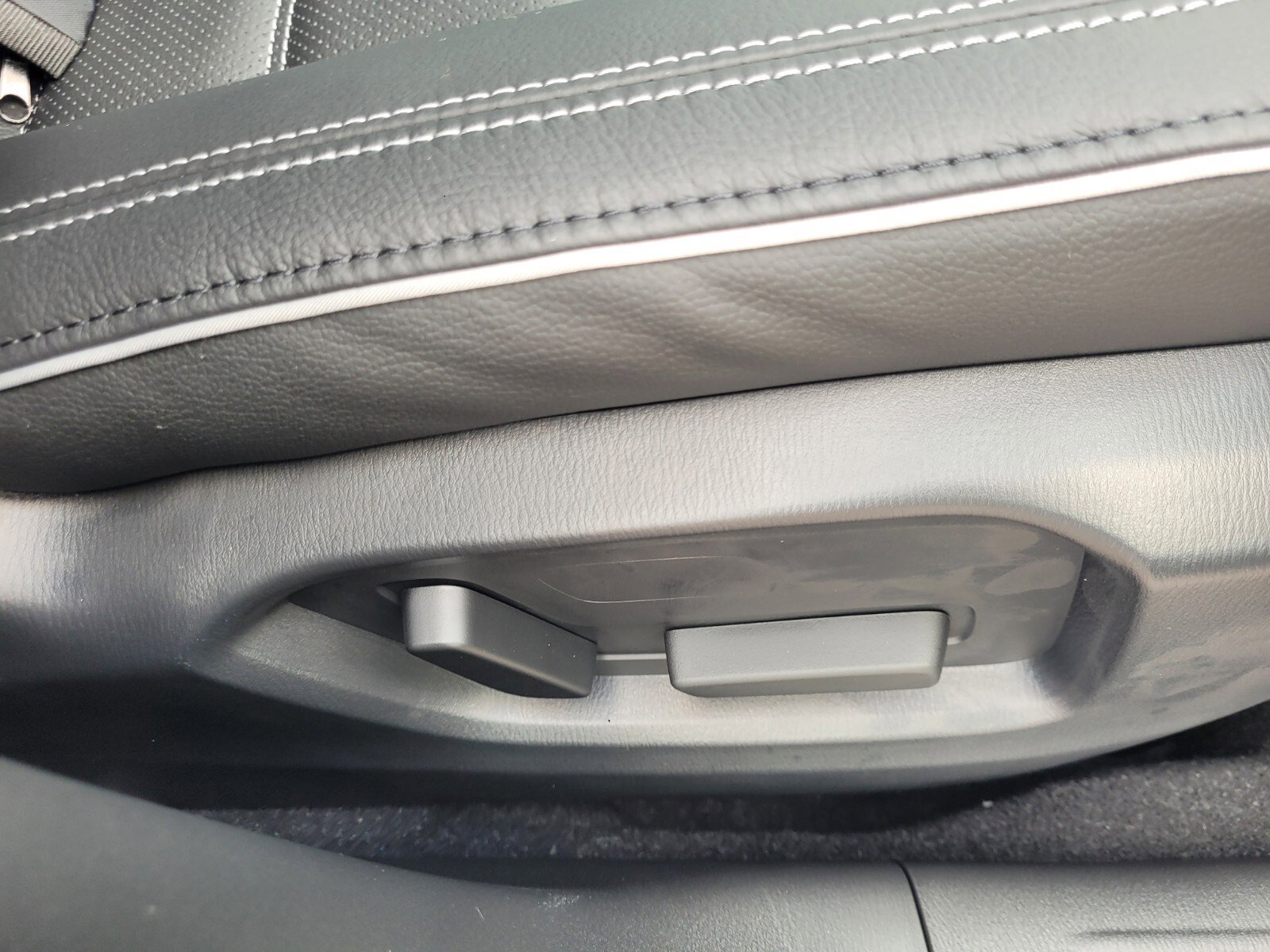 New 2025 MAZDA CX-5 AWD 2.5 S w/ Premium Plus Pkg image 16