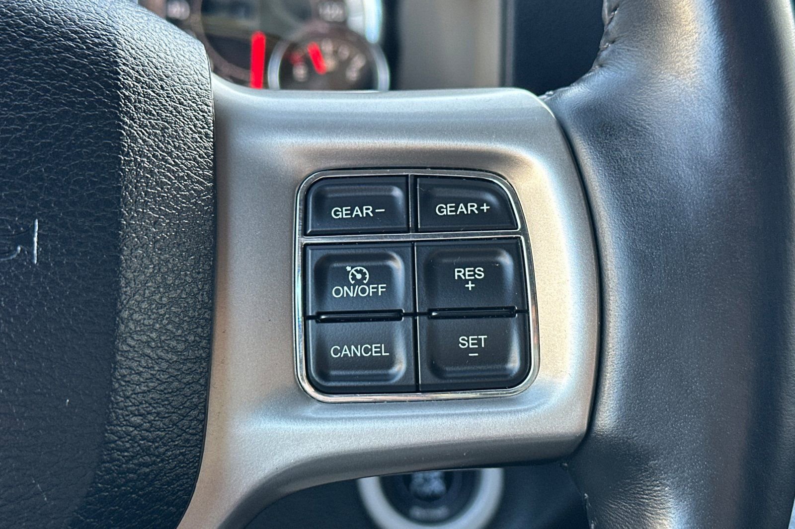 Used 2015 RAM 1500 Laramie w/ Convenience Group RWD image 31