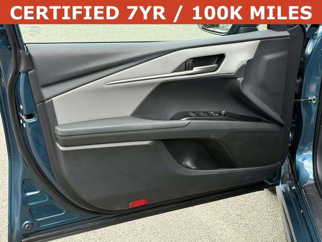 Used 2025 Toyota Camry SE w/ Convenience Package FWD image 13