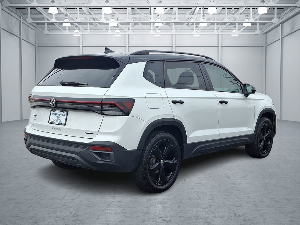 Certified 2025 Volkswagen Taos SE AWD/4WD image 6