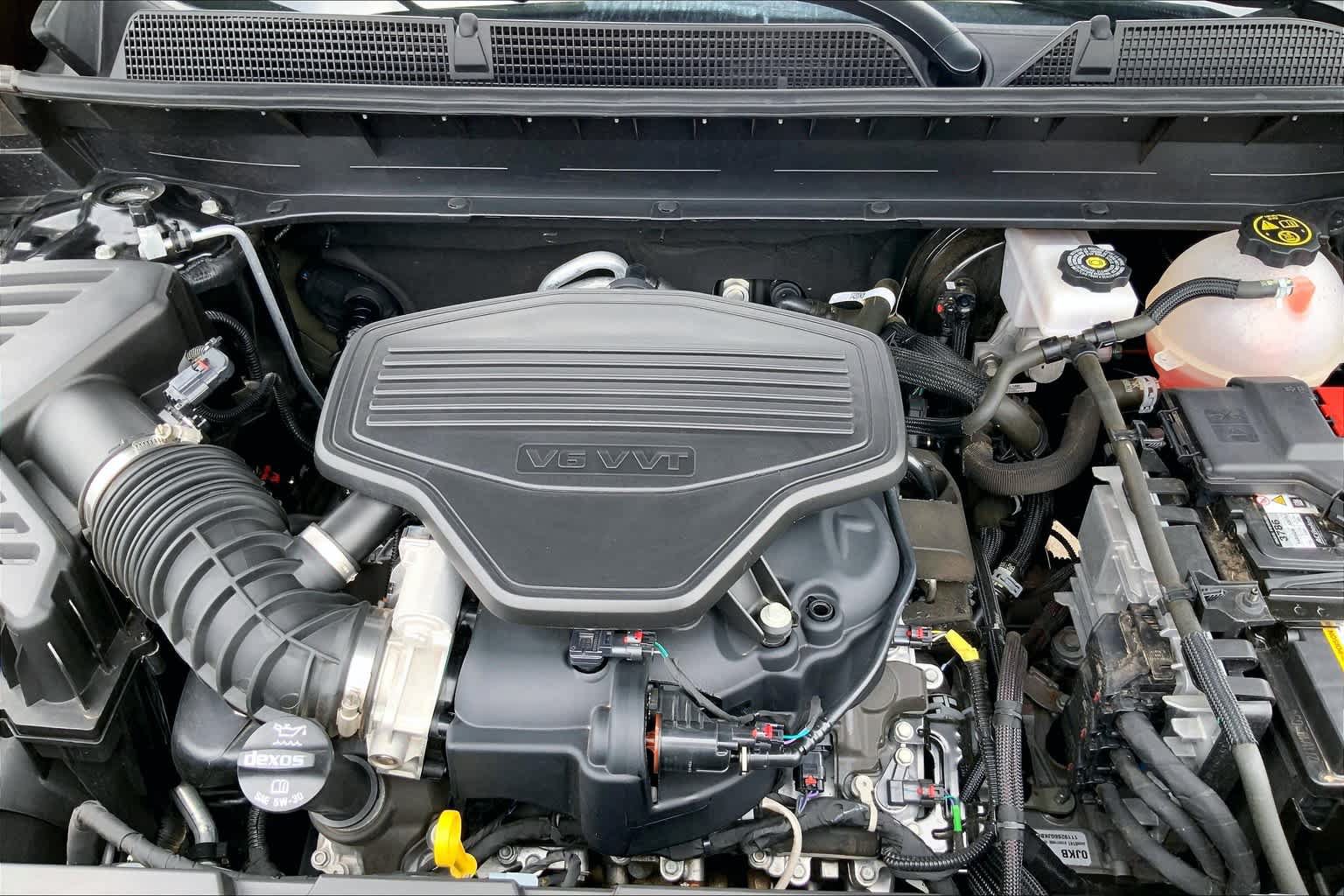 Used 2020 GMC Acadia SLT w/ Premium Package FWD image 32