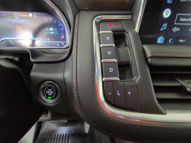 Certified 2022 Chevrolet Suburban RST w/ Luxury Package AWD/4WD image 23