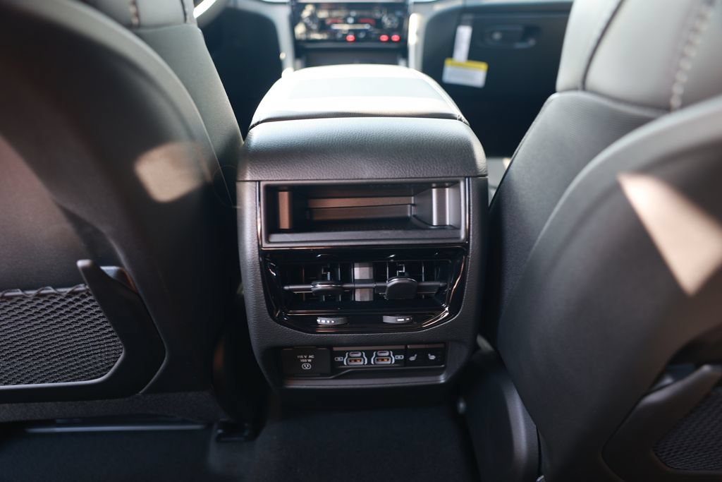 New 2025 Jeep Grand Cherokee Limited AWD/4WD image 28