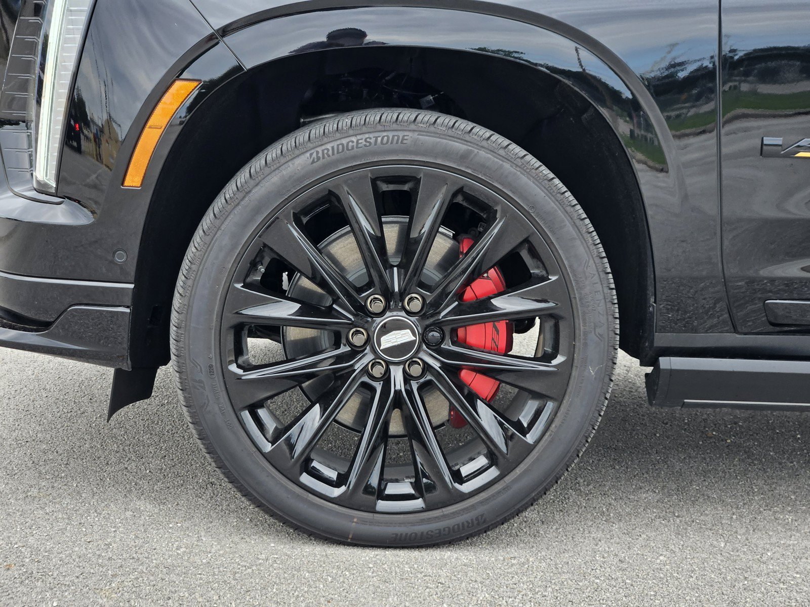 New 2026 Cadillac Escalade ESV V w/ LPO, ONYX Package AWD/4WD image 7