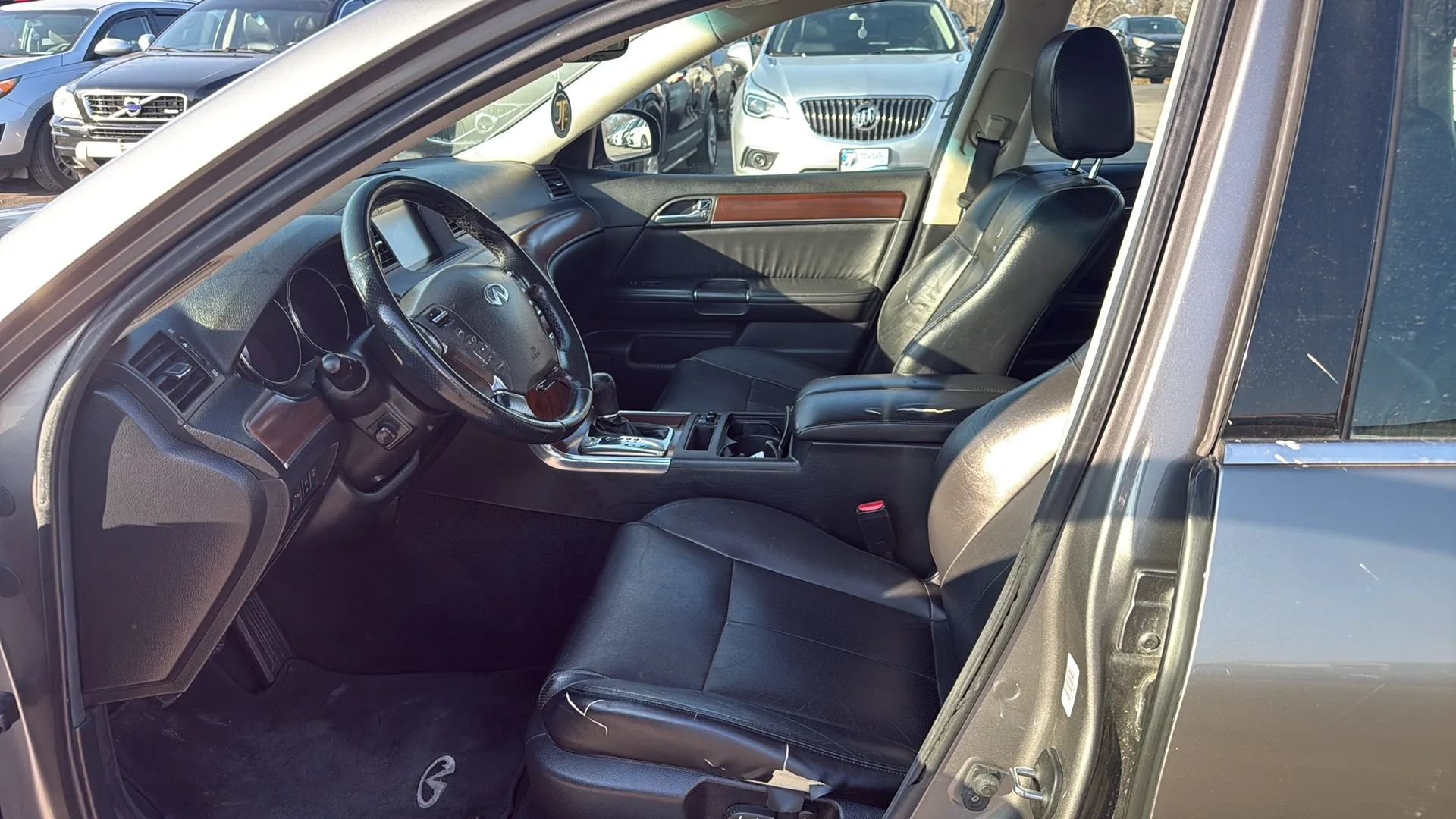 Used 2008 INFINITI M35 RWD image 2