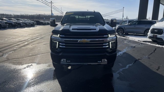 Used 2022 Chevrolet Silverado 3500 High Country image 9