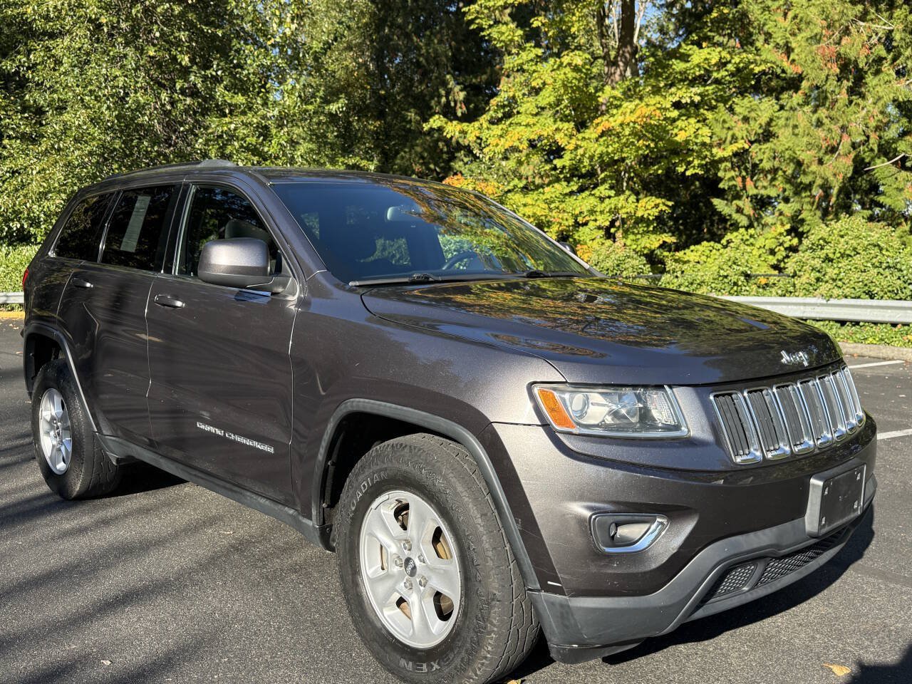 Used 2014 Jeep Grand Cherokee Laredo w/ Quick Order Package 23E AWD/4WD image 7