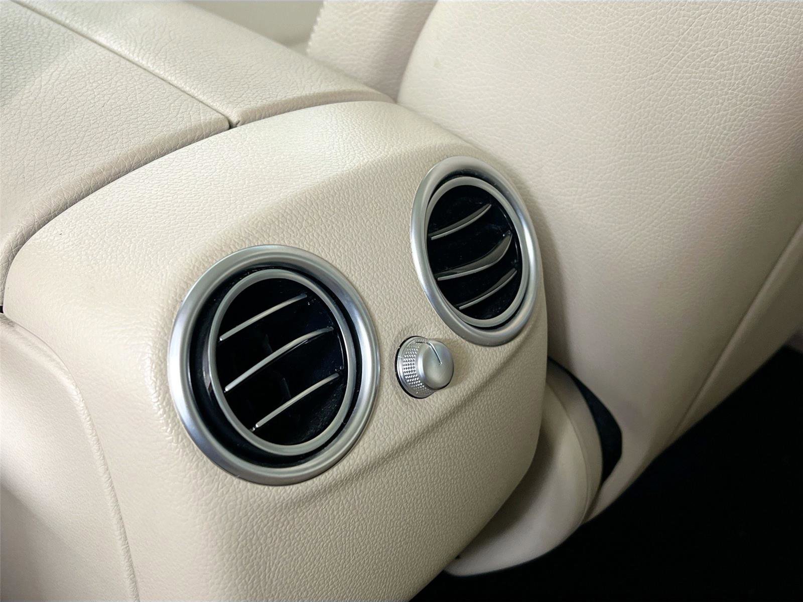 Used 2022 Mercedes-Benz GLC 300 4MATIC image 22