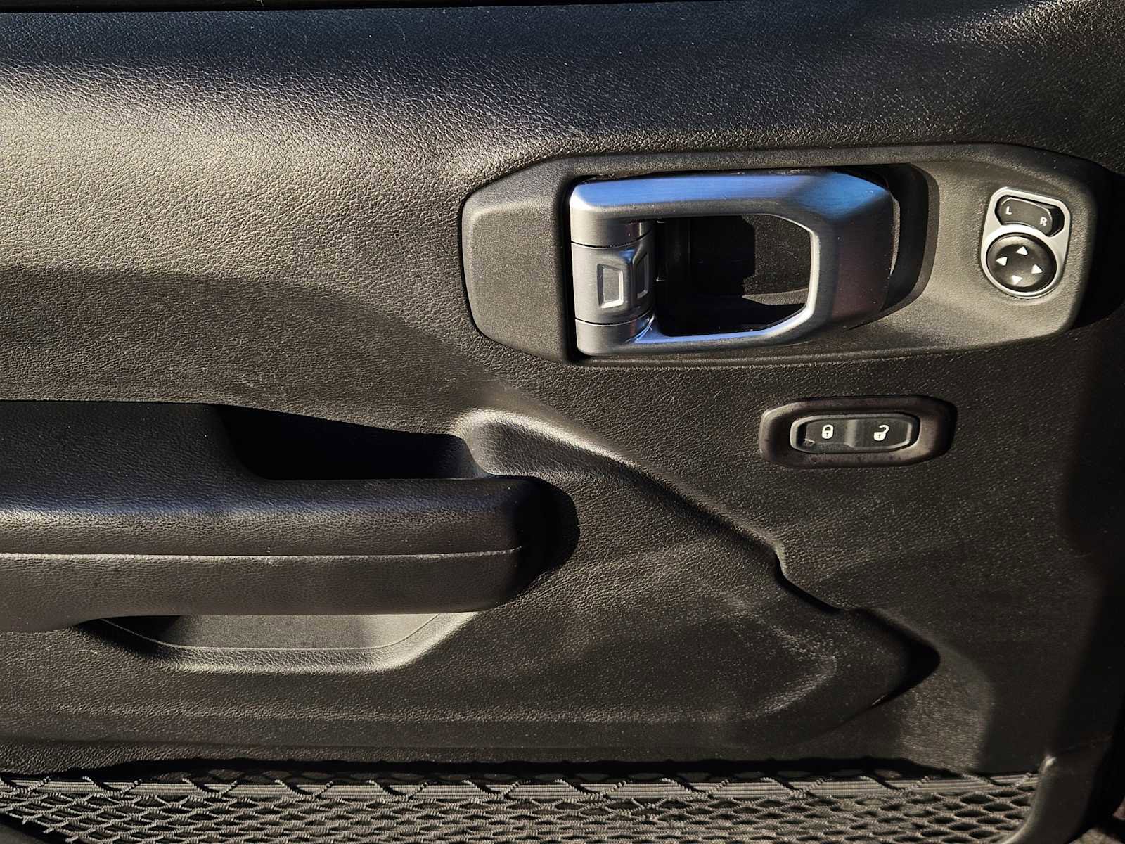 Used 2019 Jeep Wrangler Unlimited Sport S image 22