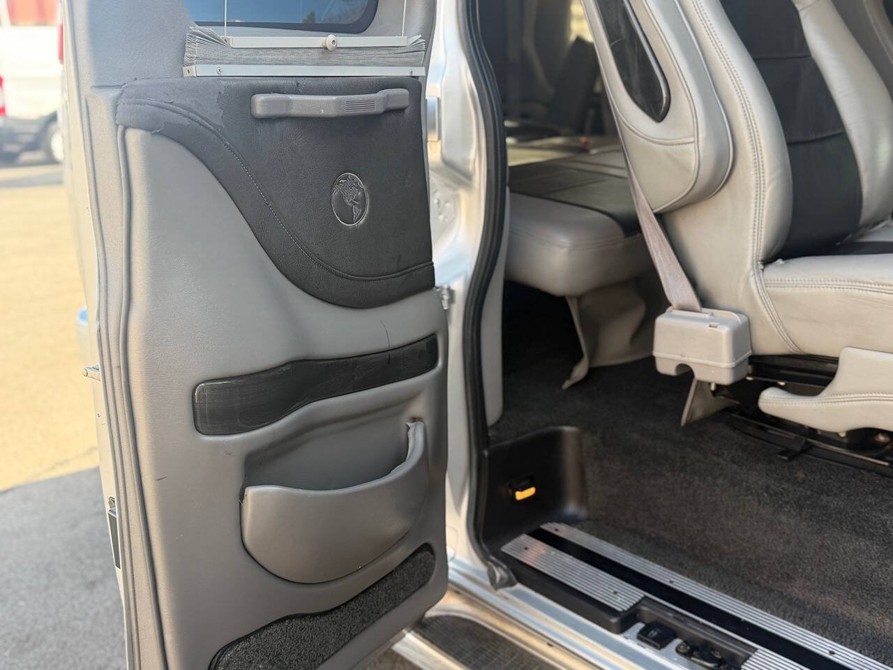 Used 2013 GMC Savana 1500 image 52
