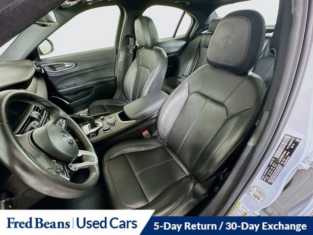 Used 2023 Alfa Romeo Giulia Ti image 23