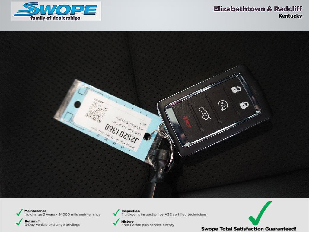 New 2025 Jeep Grand Cherokee L Altitude image 38