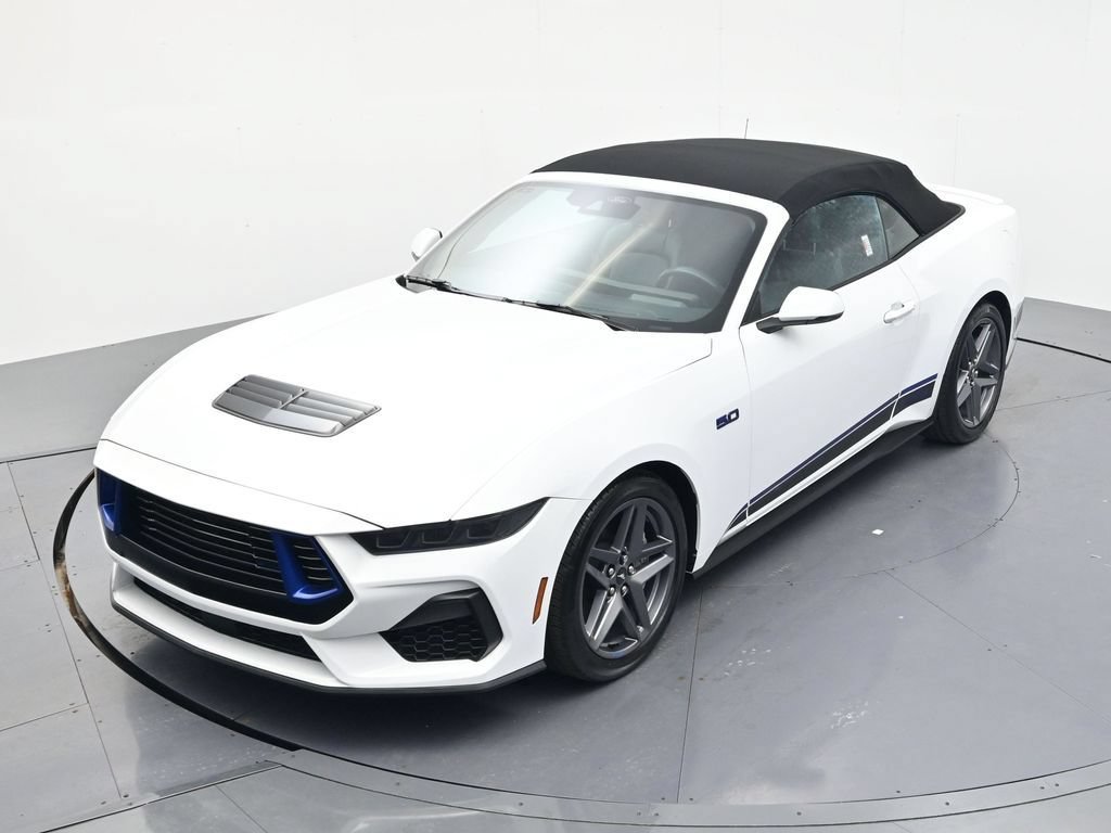 Used 2025 Ford Mustang GT Premium RWD image 29