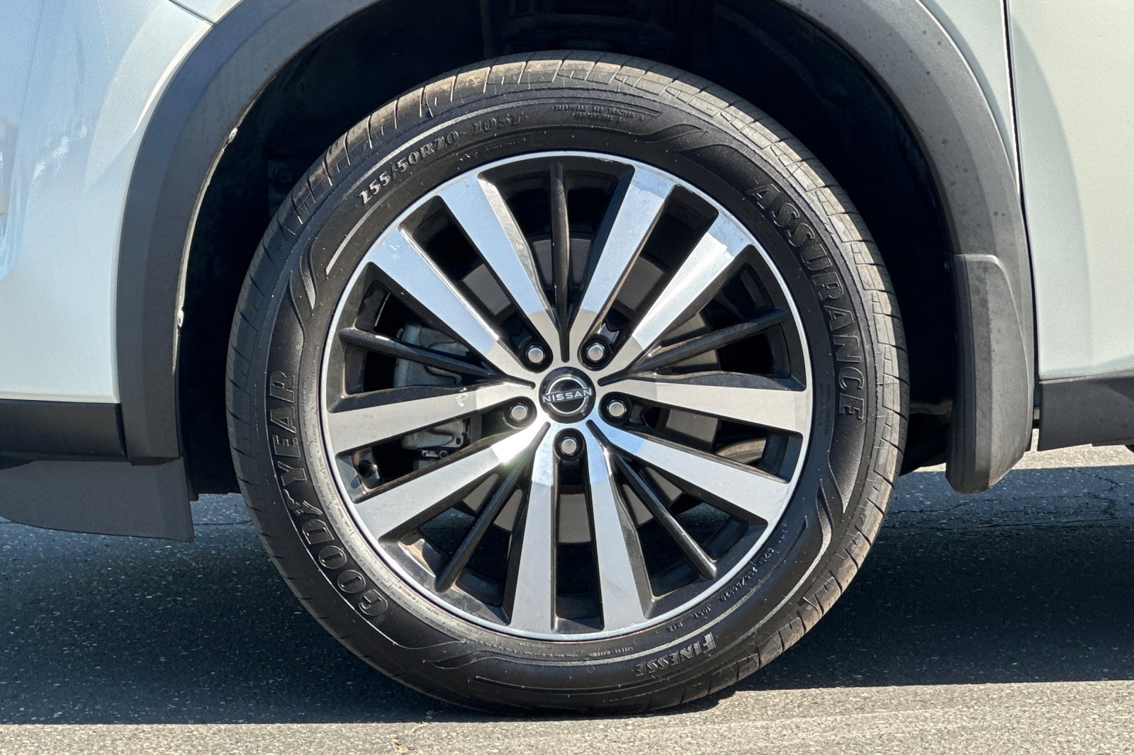 Certified 2023 Nissan Pathfinder Platinum w/ Cargo Package FWD image 28