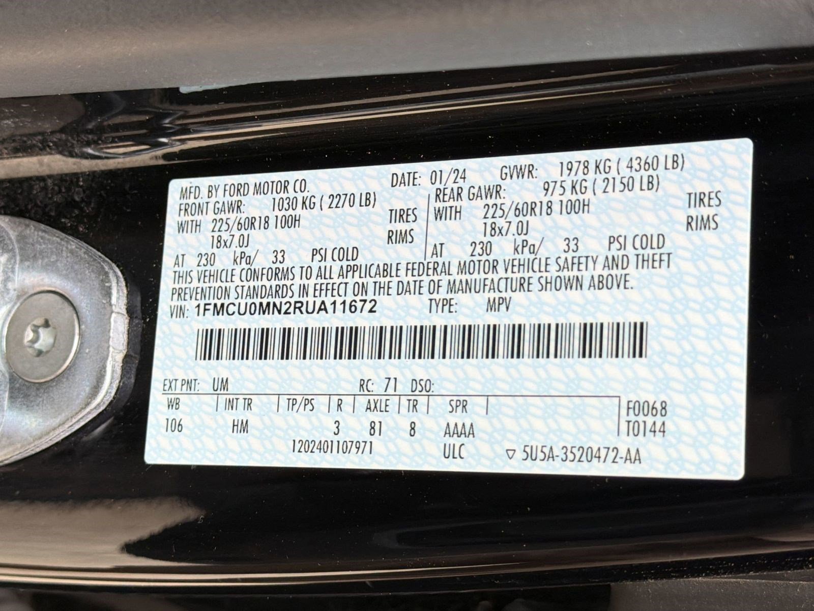 Used 2024 Ford Escape ST-Line w/ Cold Weather Package image 19