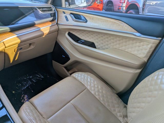 Used 2022 Jeep Grand Cherokee L Summit image 14