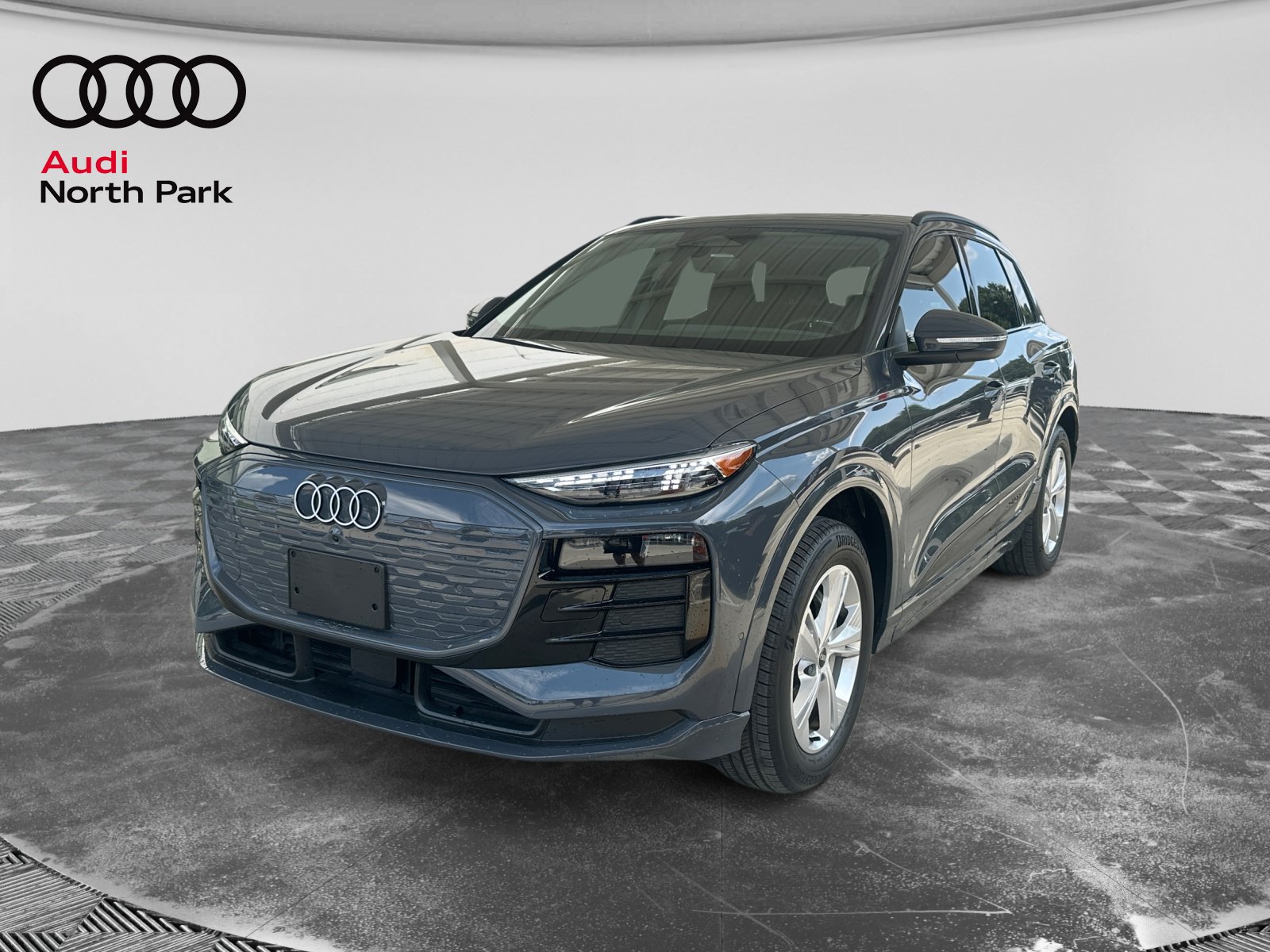 Used 2025 Audi Q6 e-tron Premium Plus w/ Premium Plus RWD image 1