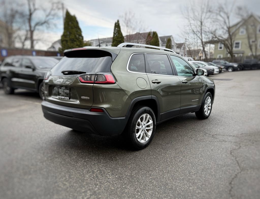 Used 2019 Jeep Cherokee Latitude w/ Popular Appearance Group image 8