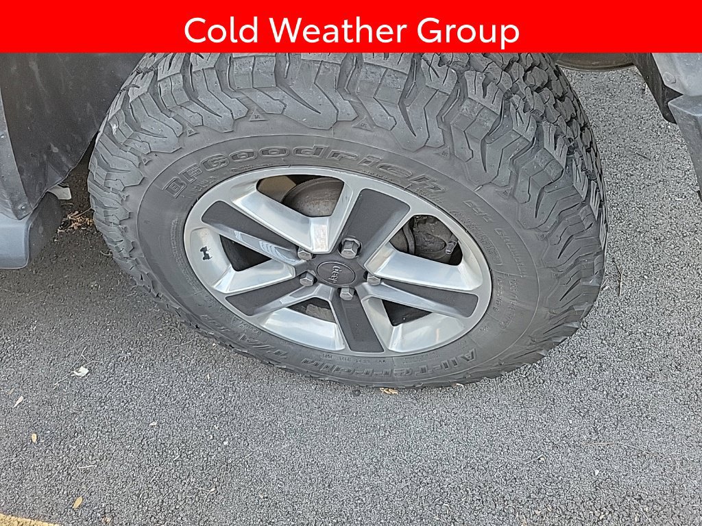 Used 2018 Jeep Wrangler Unlimited Sahara AWD/4WD image 5