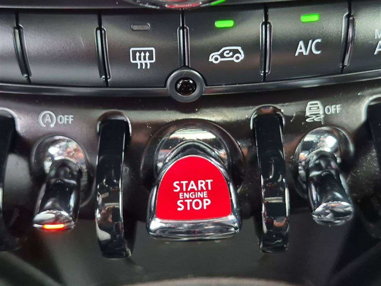 Used 2018 MINI Cooper S FWD image 27