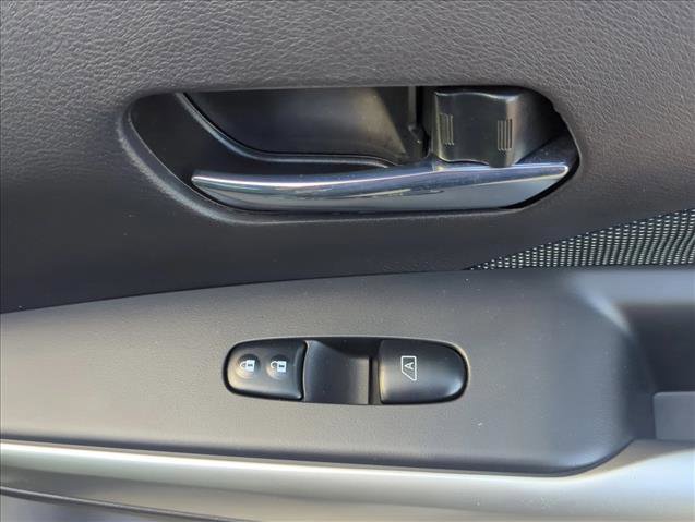 Used 2020 Nissan Kicks SV FWD image 25