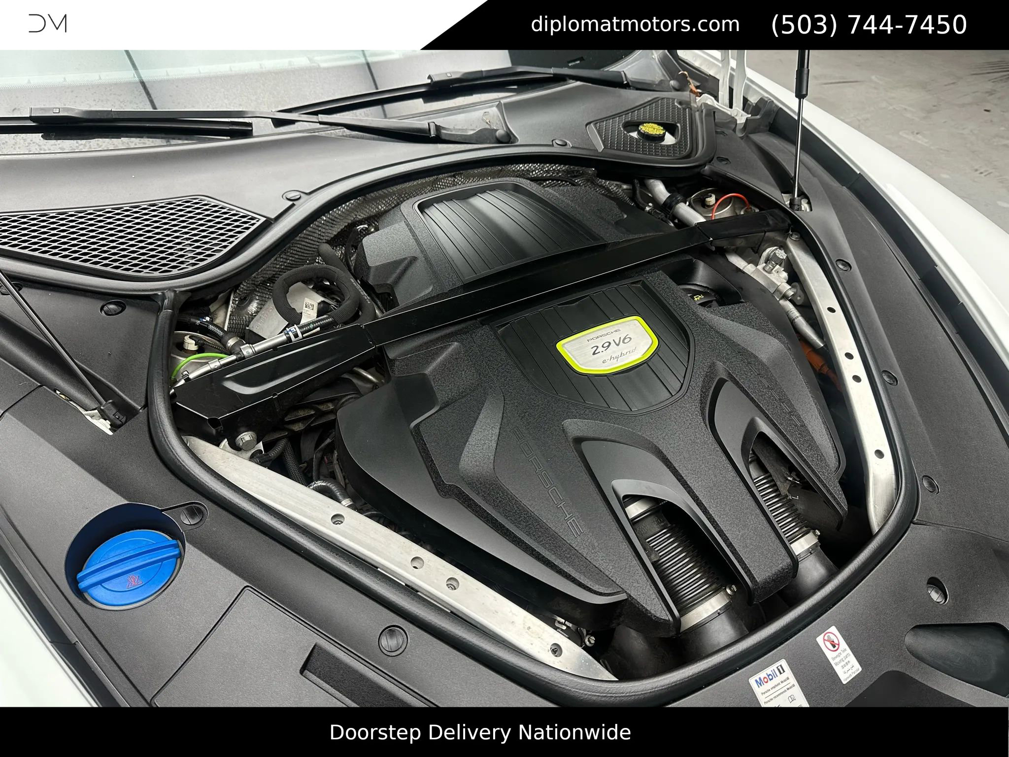 Used 2018 Porsche Panamera 4 image 44