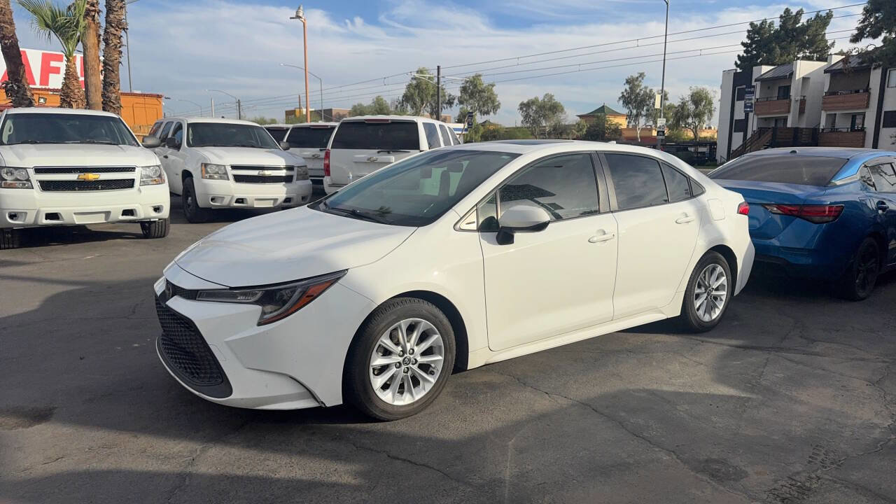Used 2022 Toyota Corolla LE w/ LE Premium Package image 1
