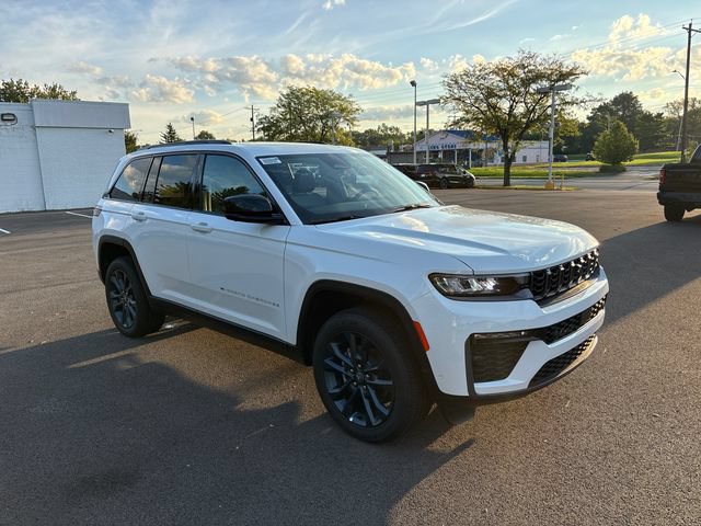 New 2026 Jeep Grand Cherokee Limited AWD/4WD image 2