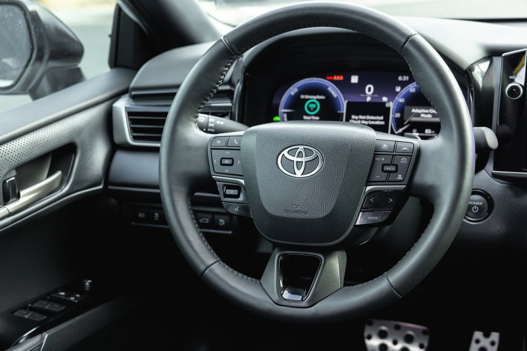 Certified 2025 Toyota Camry XSE AWD/4WD image 27