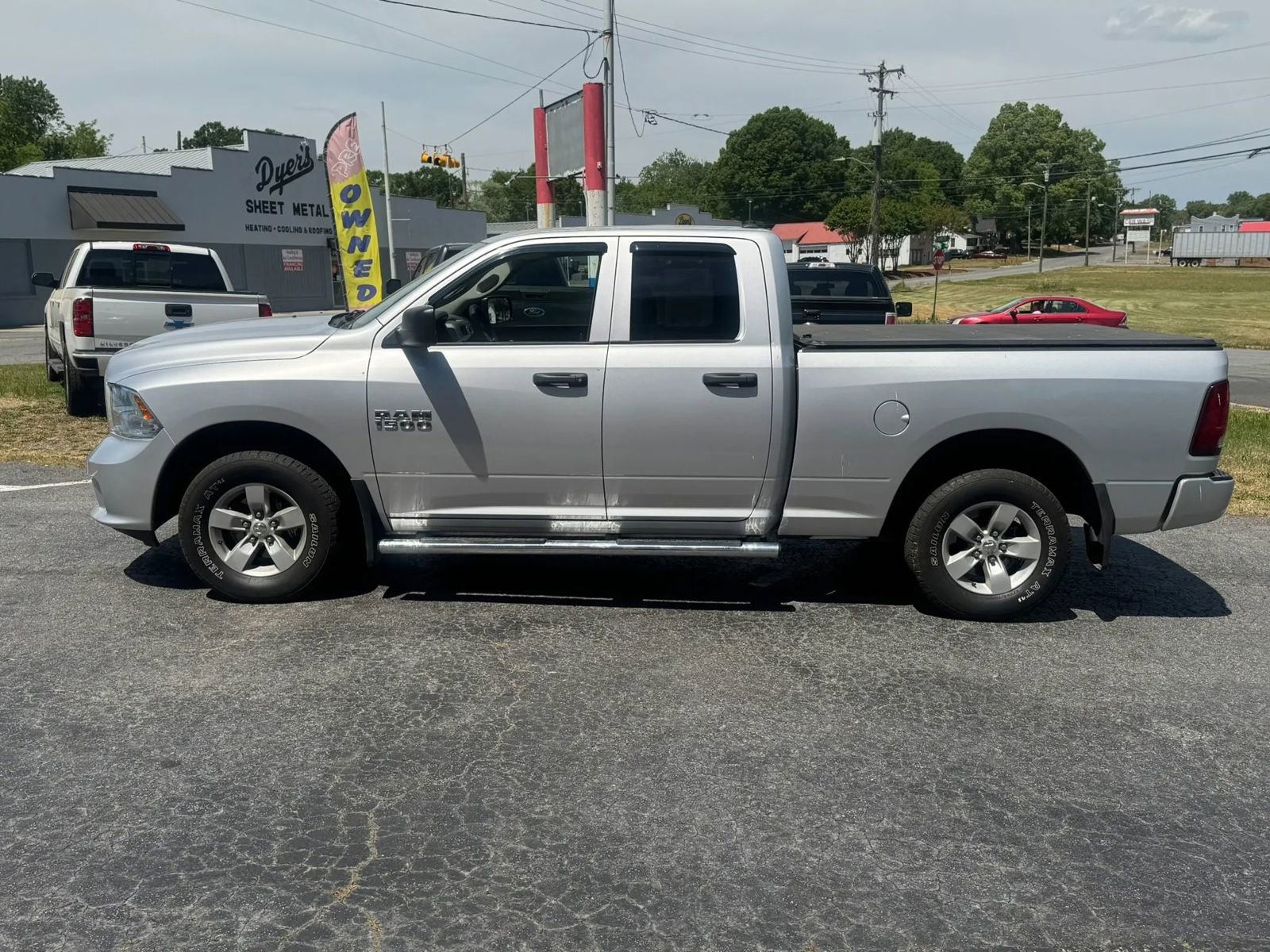 Used 2018 RAM 1500 Express AWD/4WD image 8