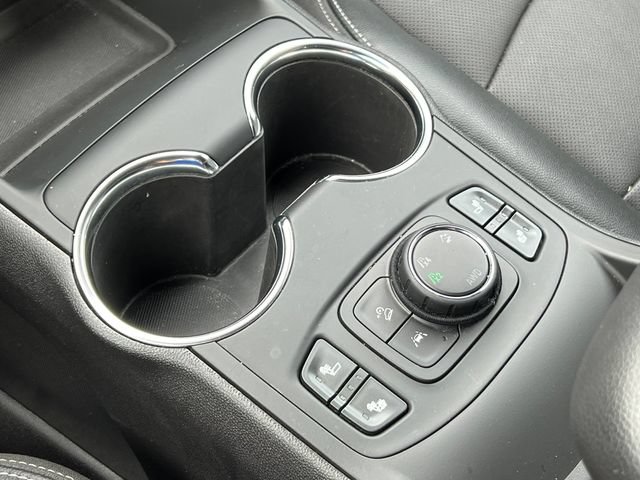 Used 2024 GMC Terrain SLT w/ Elevation Edition AWD/4WD image 30