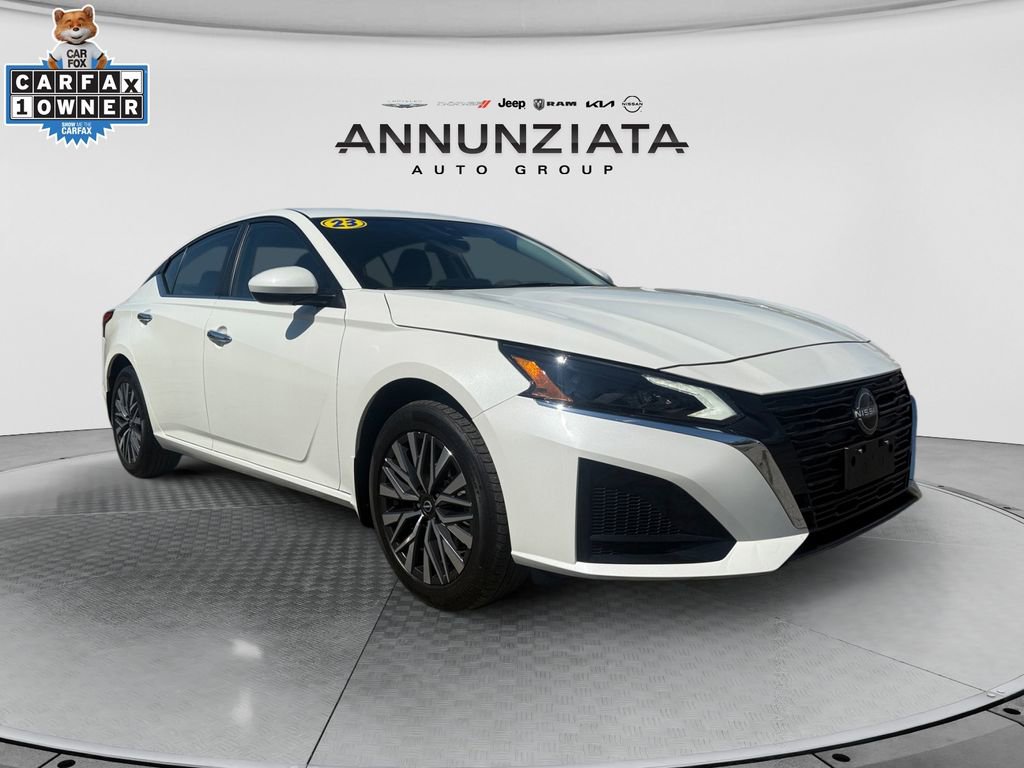 Certified 2023 Nissan Altima 2.5 SV w/ SV Premium Package AWD/4WD image 7