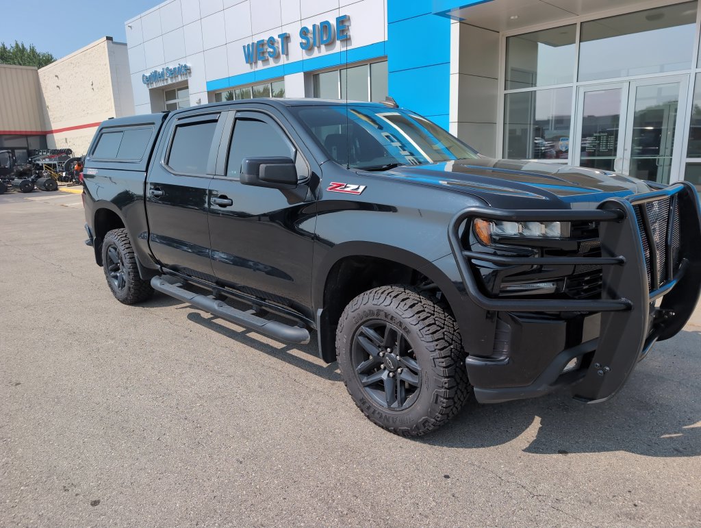 Used 2019 Chevrolet Silverado 1500 LT Trail Boss AWD/4WD image 2